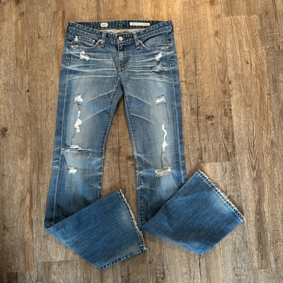 AG ADRIANO GOLDSCHMIED DISTRESSED BOOTCUT JEANS (27R) - Picture 1 of 10